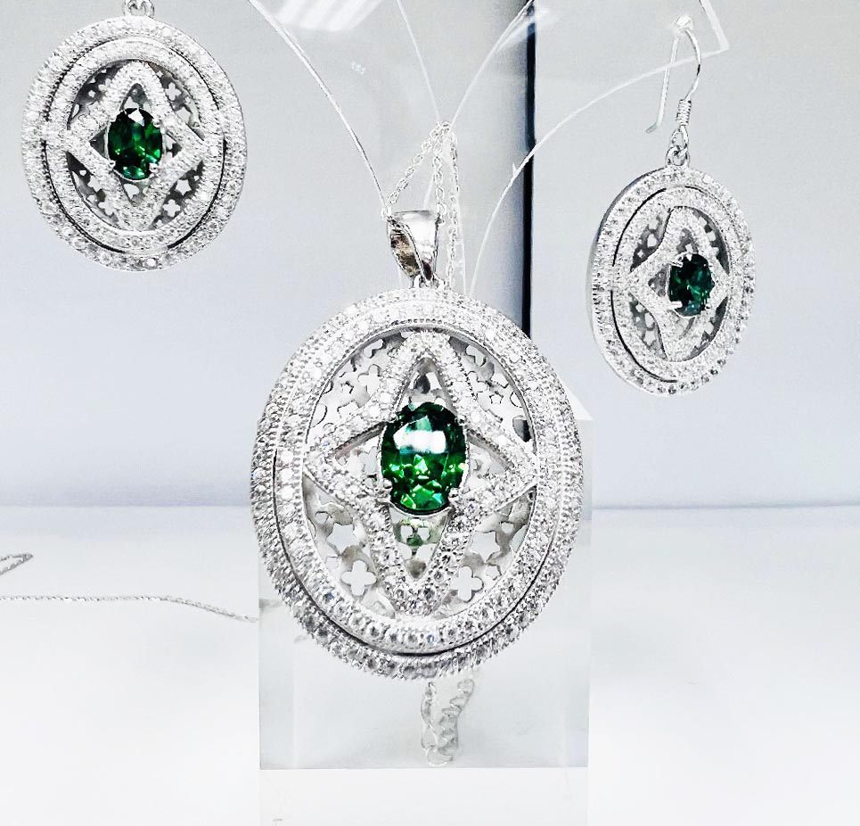 Jewelry creative design